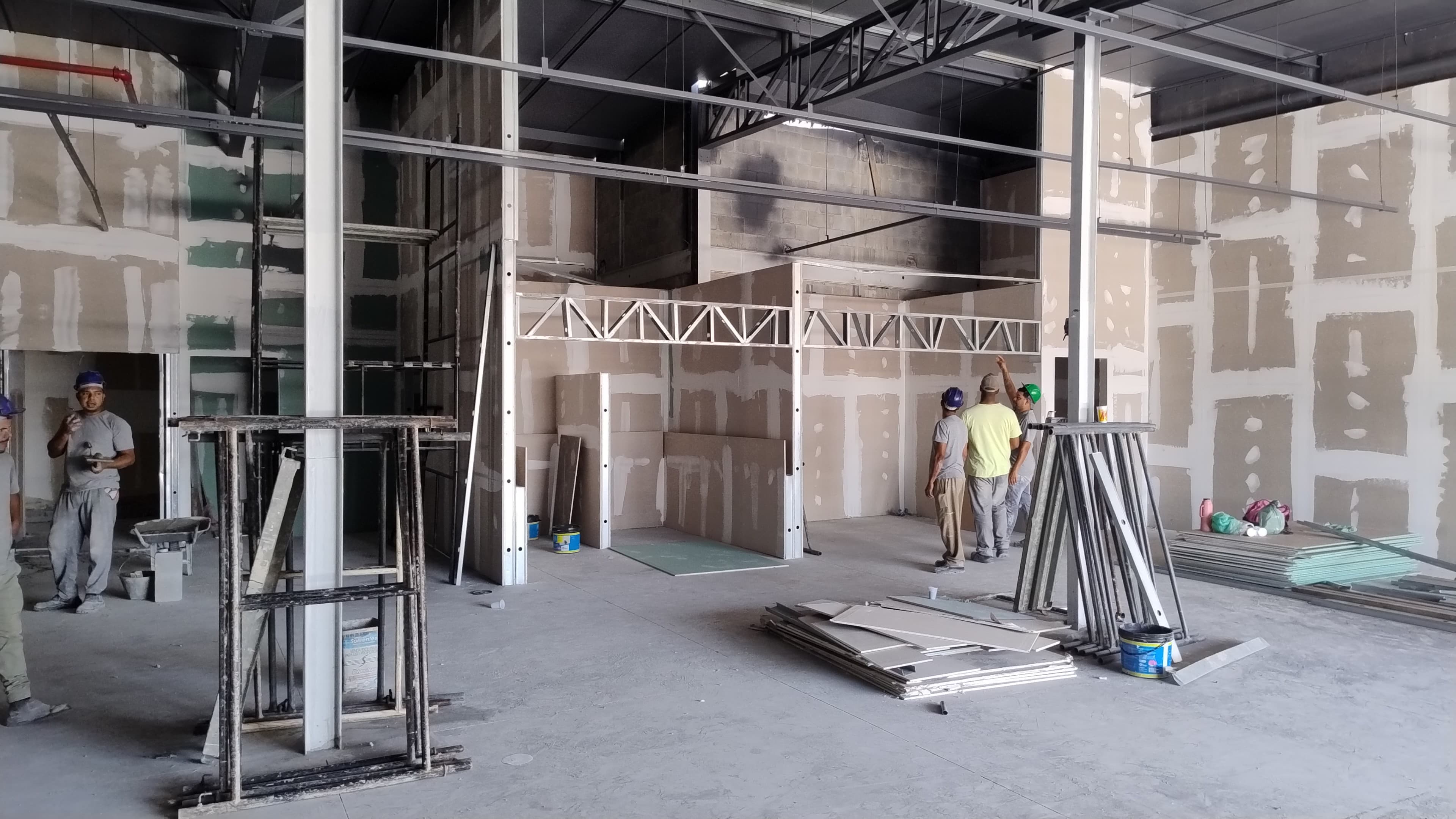 Obra civil e complementares — execução Paiva's Kalk